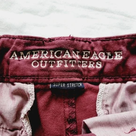 American Eagle Midi Burgandy Shorts - Picture 7 of 10